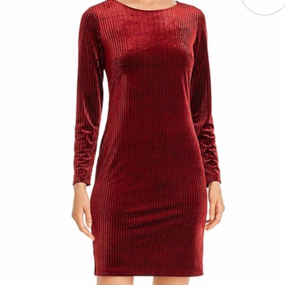 ✨TAHARI Red Velvet Dress